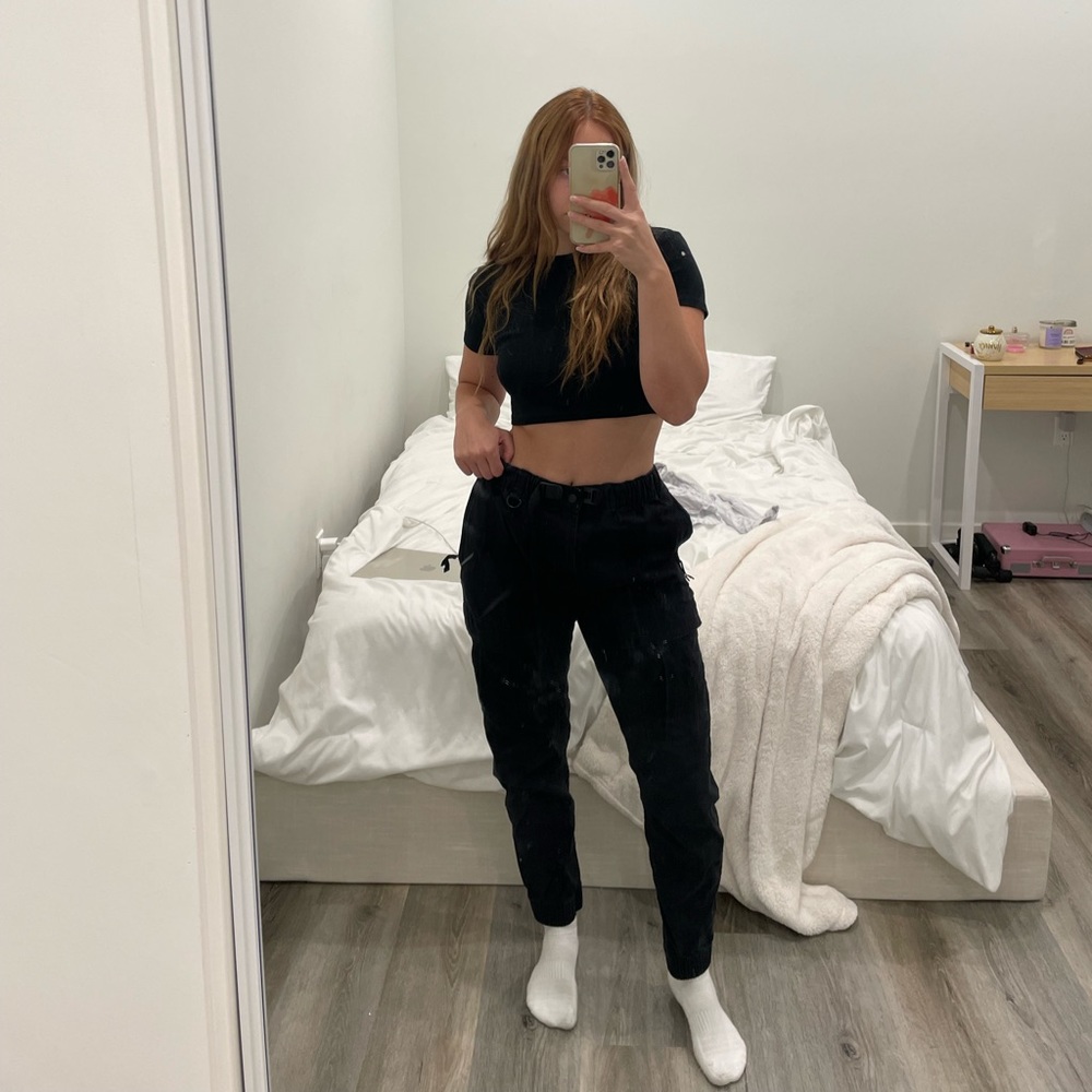 Black cargo pants 😍